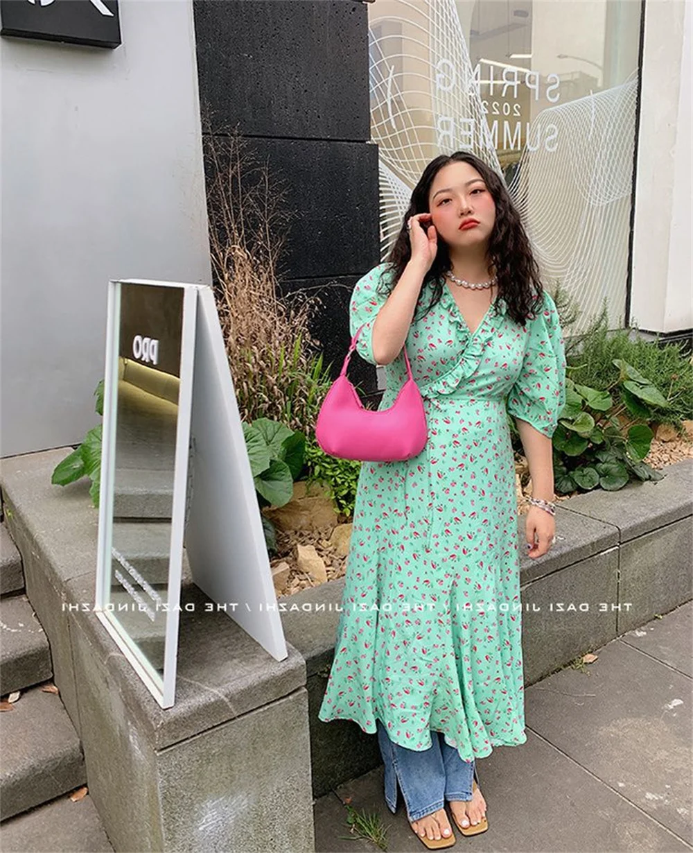 2024 Summer women's fashion floral dress Summer slightly fat lace-up waist short sleeve V-neck long skirt