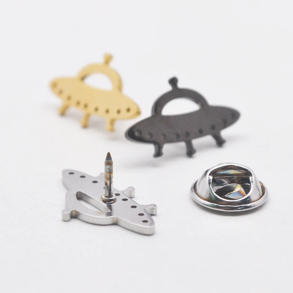 

Geometric UFO Metal Brooch, Futuristic and simple Accessory, Stainless Steel UFO Metal Badge