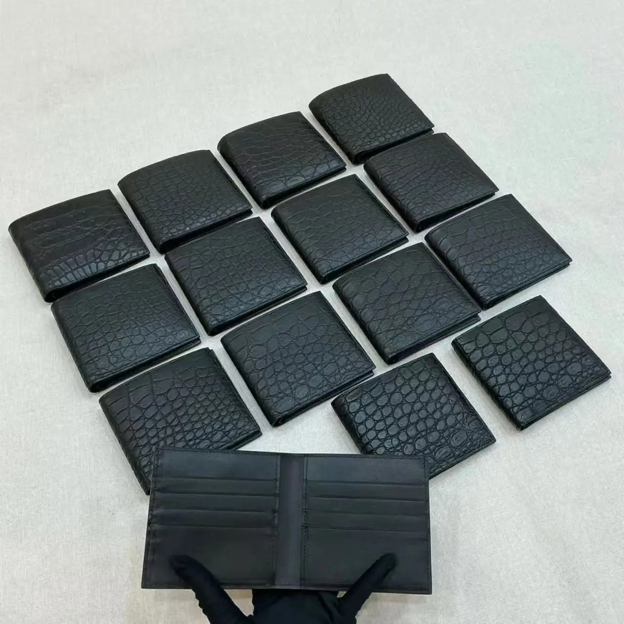 100% real Luxury Quality Genuine Crocodile belly Skin Leather Men Wallet bank card holder black color cow leather lining