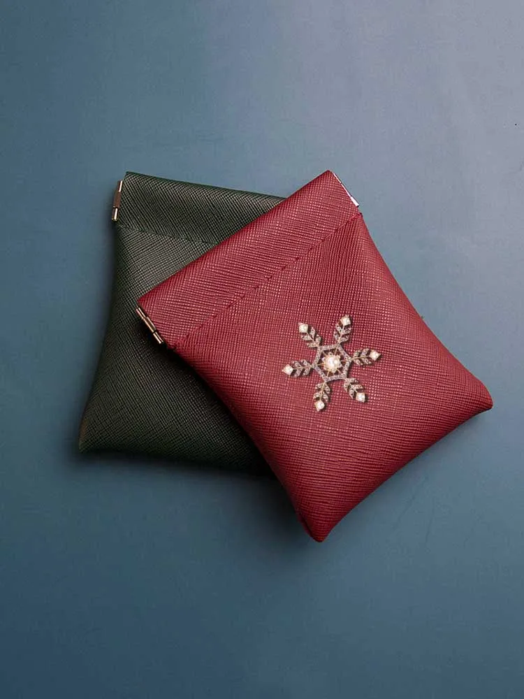 

Key Wallets - Soft PU Streamlined Storage Radiant Cluster & Light Tone Decor