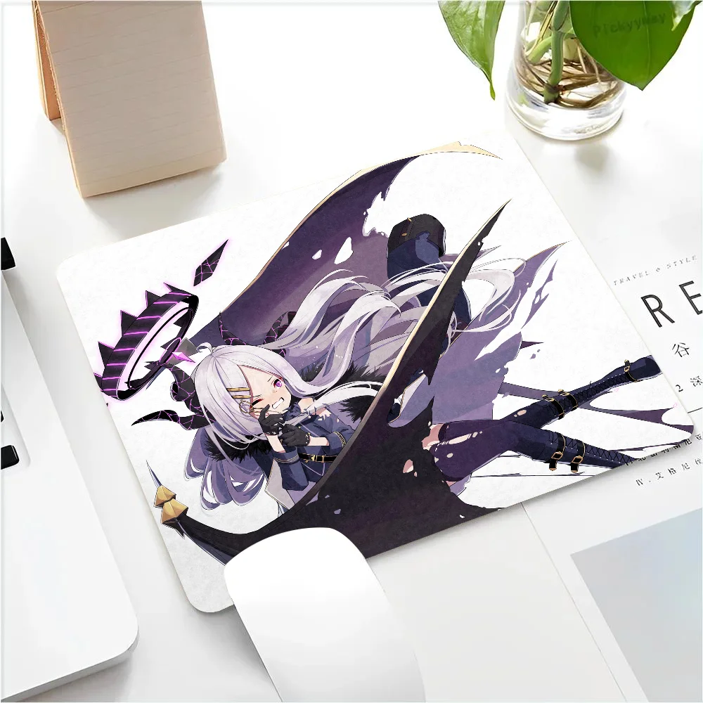 Sorasaki Hina Blue Archive Game Girl Mousepad Small LockEdge Mouse Pad For Gamers Computer Desk Pad Anti-slip Rubber