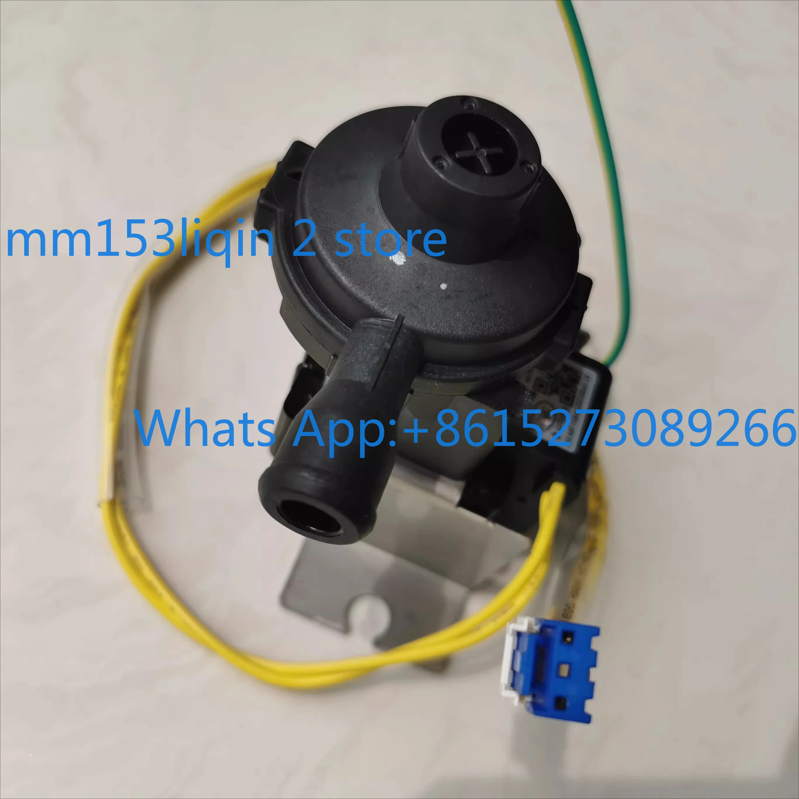 Ceiling machine, ceiling machine, air conditioning inserter, drainage pump motor, H7B01658B