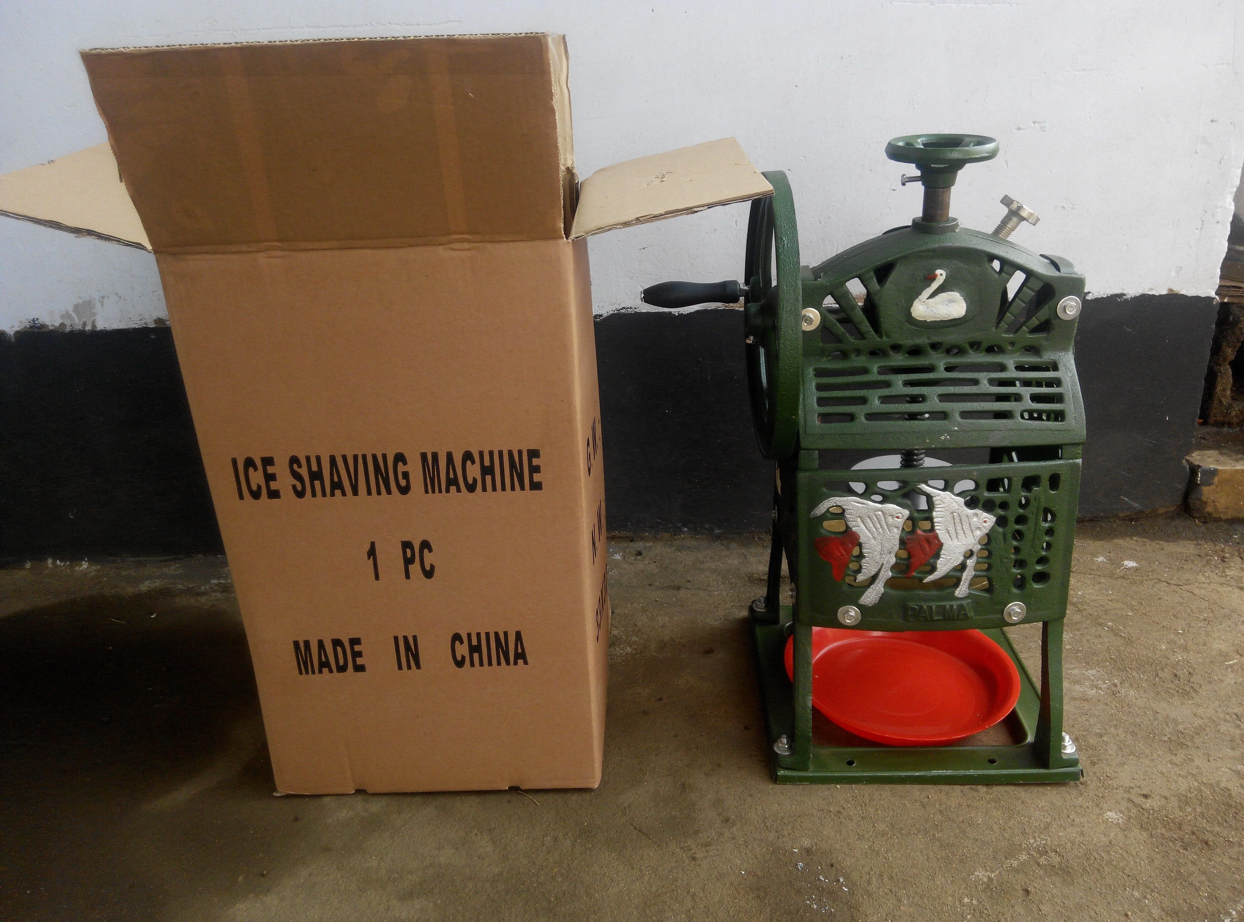 Hand Crank Cast Iron Ice Crusher Shaver