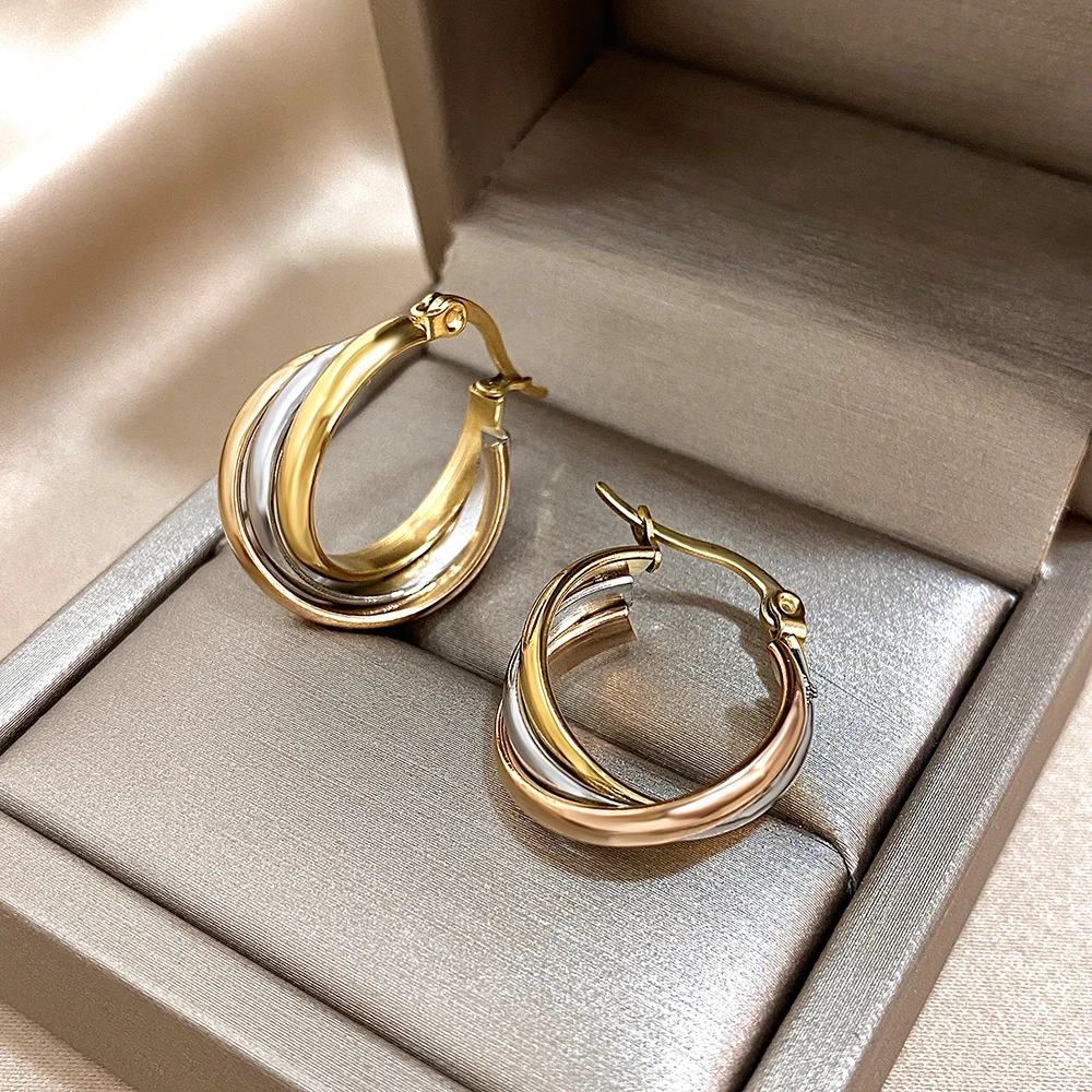 Neue Edelstahl Twisted Layered Mixed Color Creolen für Frauen Mode Kreis Wasserdicht Charm Ohrring Schmuck Geschenke