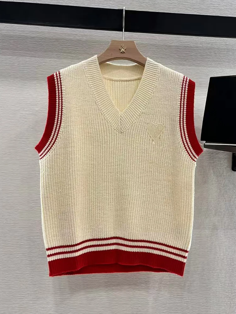 Vintage color embroidery love pattern wool sweater vest 2025 spring women's new fashion all-in-one sleeveless knit pullover