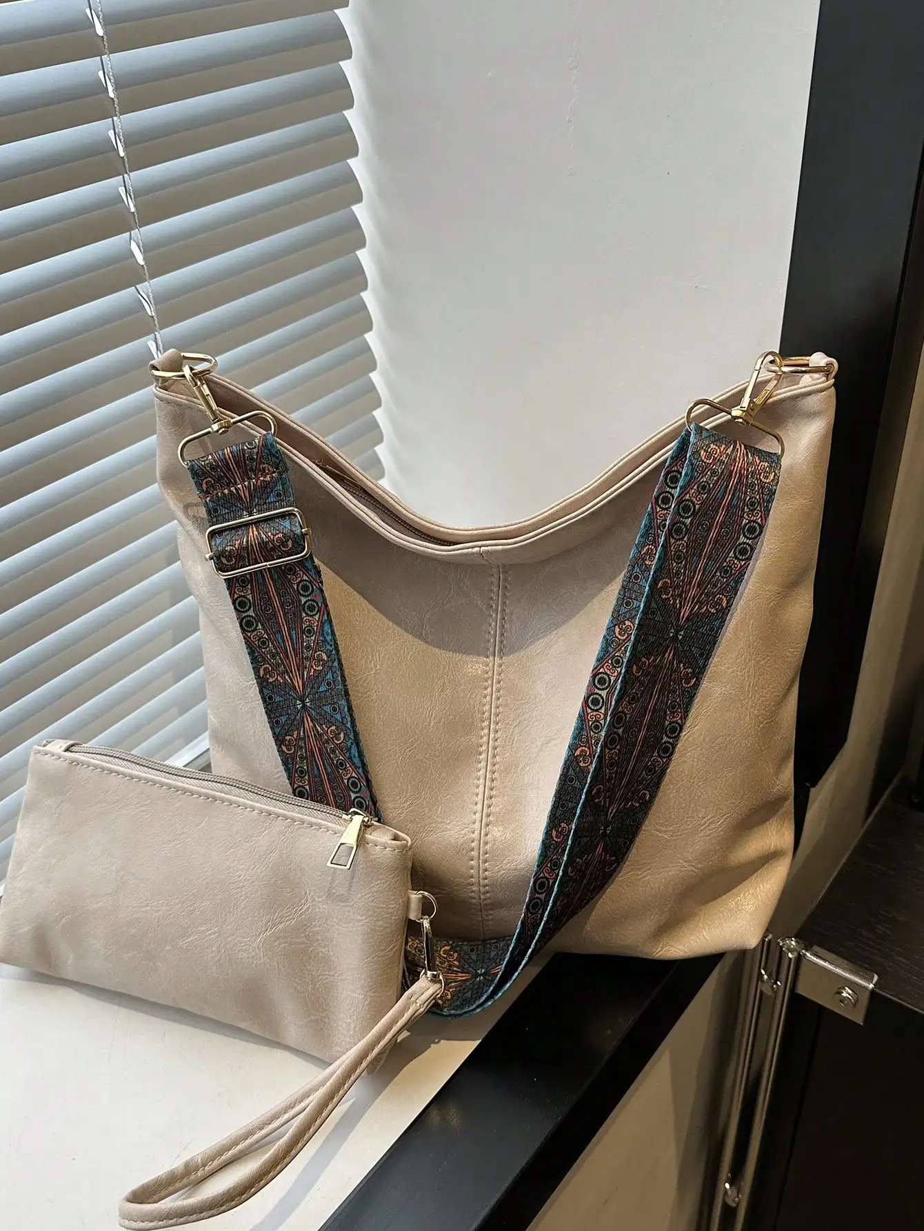 2026 Summer New Fashion Handbag, Shoulder Bag, Tote Bag, High-Quality Large Capacity Commuter Bucket Bag For Women