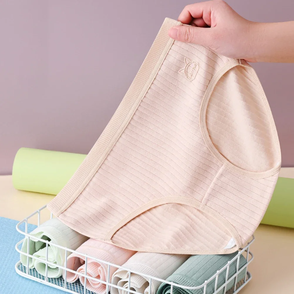 Women's Comfortable Double Layered Crotch Underwear Middle Waist Simple Cute Triangle Panties Ladies Girls Briefs