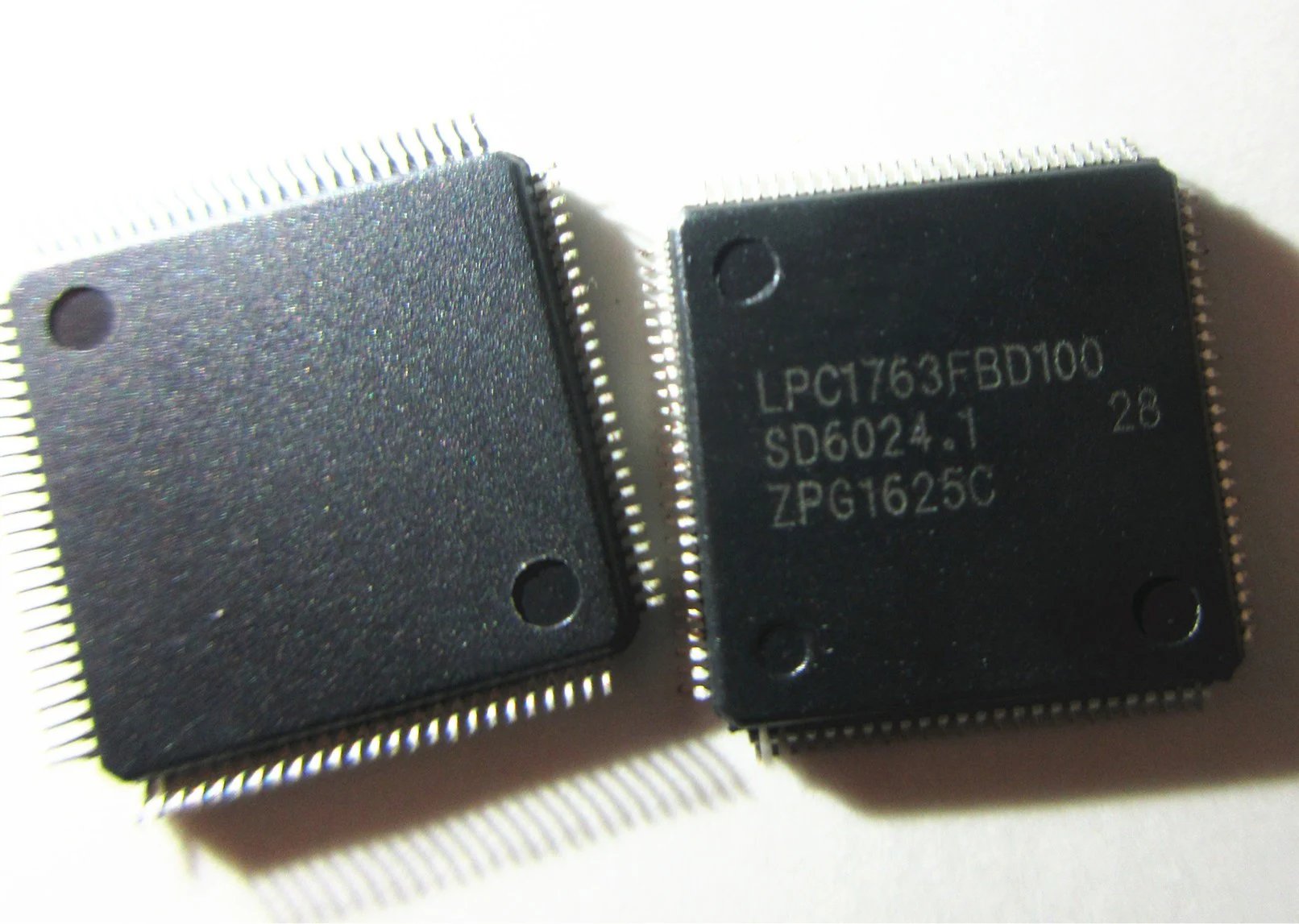 

LPC1763FBD100 LPC1763FBD LPC1111FHN33/102 QFP100 10PCS