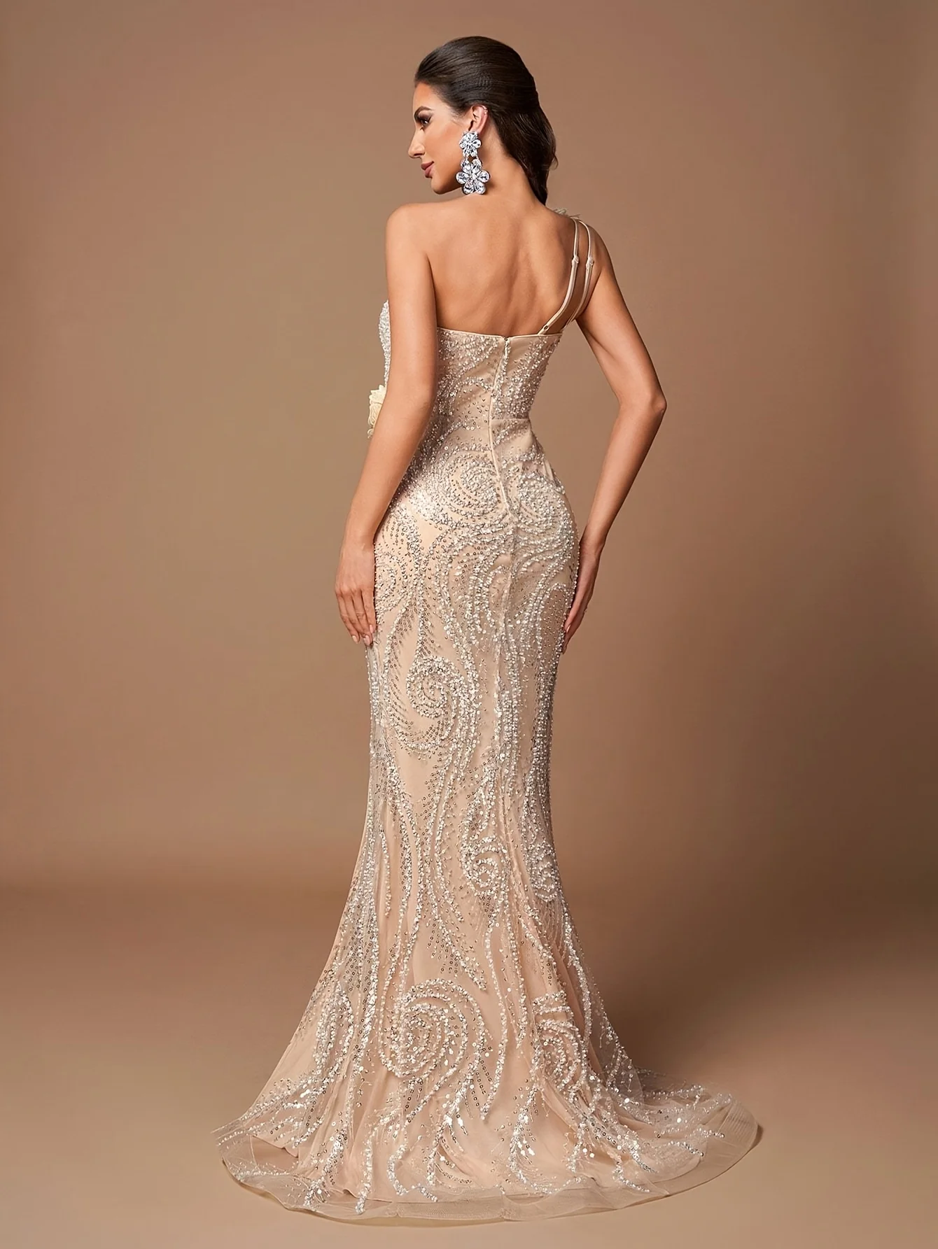 Personalize o mais recente vestido de noite feminino elegante de um ombro em 2025 com detalhes florais 3d e saia rabo de peixe com lantejoulas