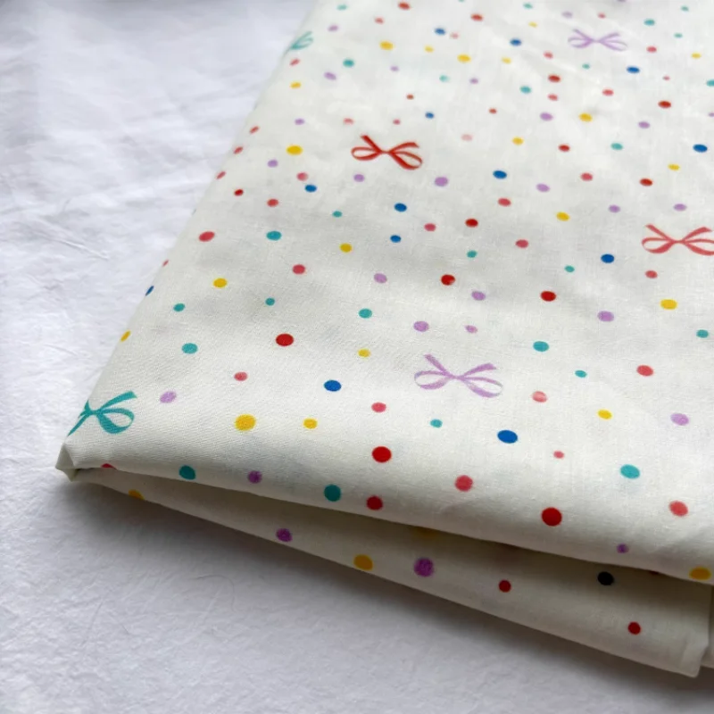 

100x140cm printed pure cotton fabric, suitable for handmade shirts, dresses, children's clothing, and DIY fabric products.