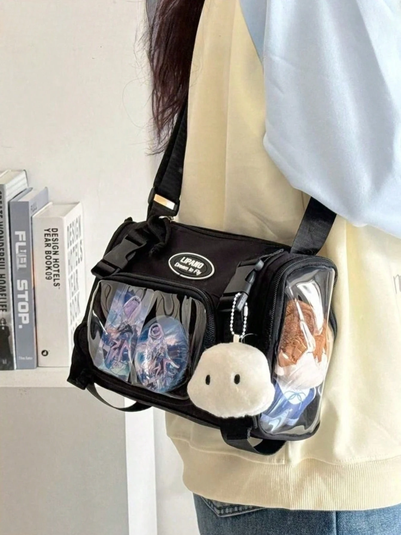 

2025 New Cute College Style Bucket Bag For Female Students, 10cm Doll Side Bag, Transparent Fashion Crossbody Bag, Women Small Wallet And Handbag, Shoulder Bag, Girls School Bag, JK Uniform Bag With Badge Display Board, Nylon Bag
