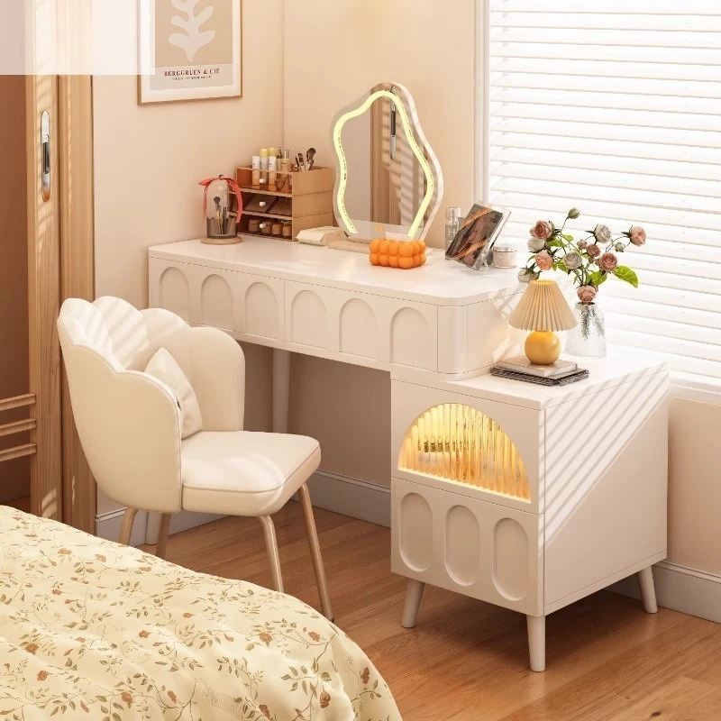 خزانة على الطراز الفرنسي الكريمي لغرفة النوم الرئيسية الحديثة الفاخرة والبسيطة 2025 خزانة تخزين المكياج المنزلية الصغيرة الجديدة #2