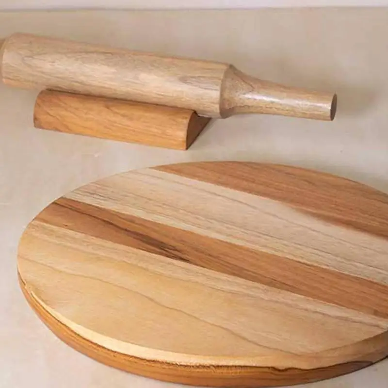 Set di tavola e mattarello in legno di teak con supporto
