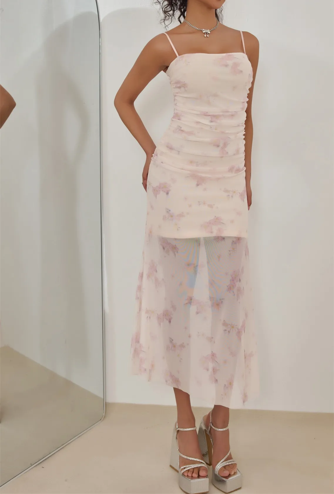 Nowa Moda Sexy Bez Rękawów Cienkie Ramiączka Dekolt Hiszpanka Nadruk Kwiatowy Falbany Sukienka Ołówkowa Jednolity Kolor Dopasowana Do Łydki Sukienka na Ramiączkach