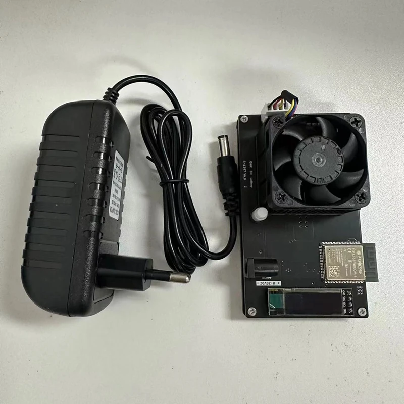 Bitaxe DIY Kit BM1397 Chip Open Source ASIC Miner BTC Solo Miner 320GH/S Bitcoin Lotto Miner With Power Supply