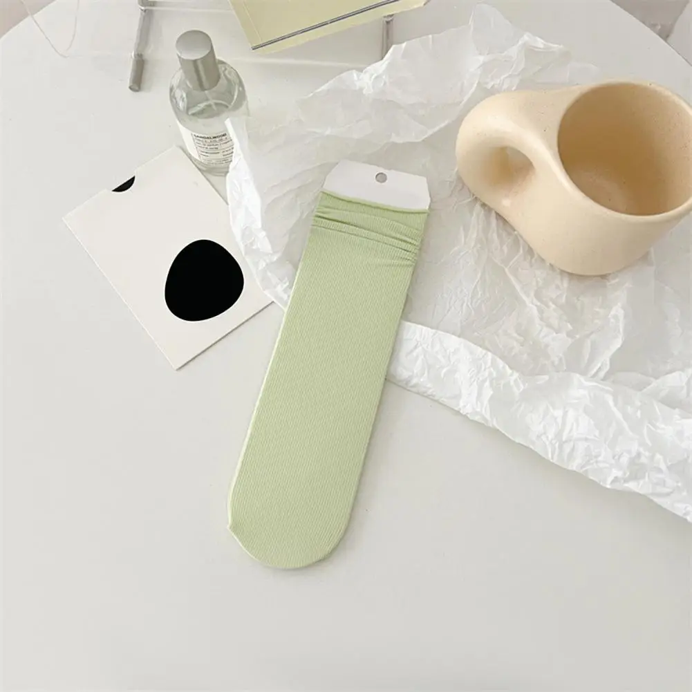 Носки для повседневного ношения, женские летние ультратонкие дышащие носки из ледяного шелка для повседневного ношения, мягкие однотонные спортивные носки для повседневного ношения