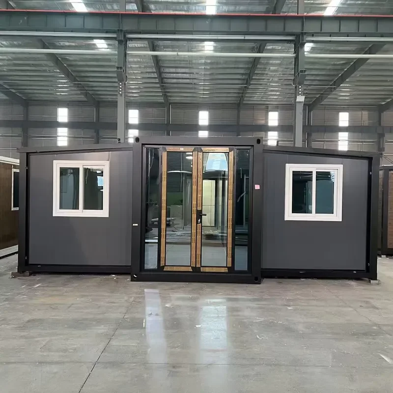 2026Hot Modern Eco-friendly 40ft Tiny House Container Expandable Foldable Shipping Crate Wooden Doors Telescopic Design China