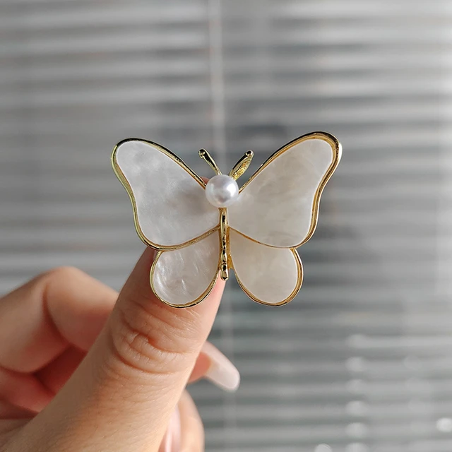 Elegant popular Butterfly Pearl Brooch, Original accessory, Brass jewelry, pearl wedding brooch, gift for mom & her