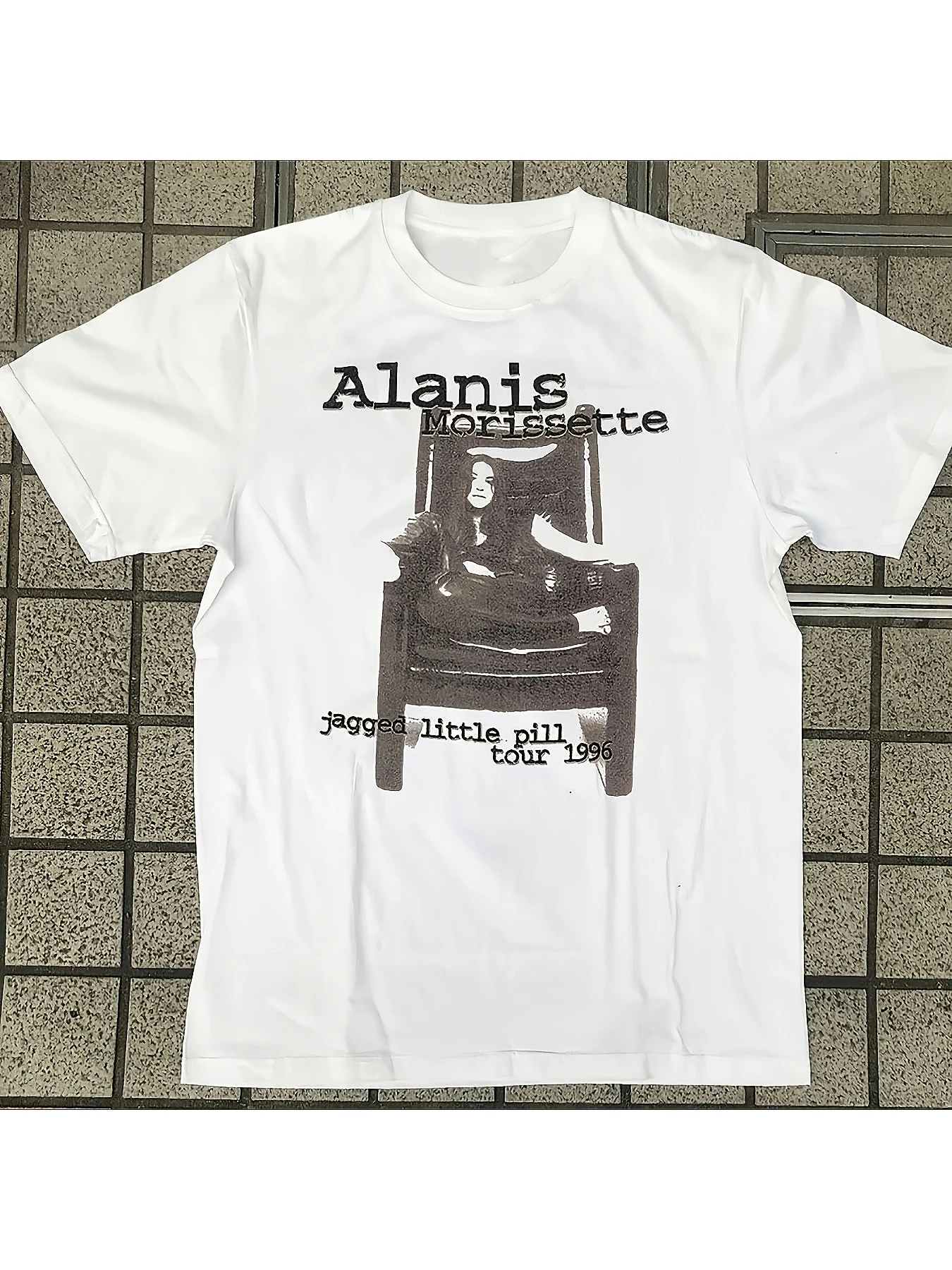 Men's Alanis Jagged Little Pill Tour Retro White Cotton T-shirt Casual Round Neck Gift for Fans and Friends  men clothing