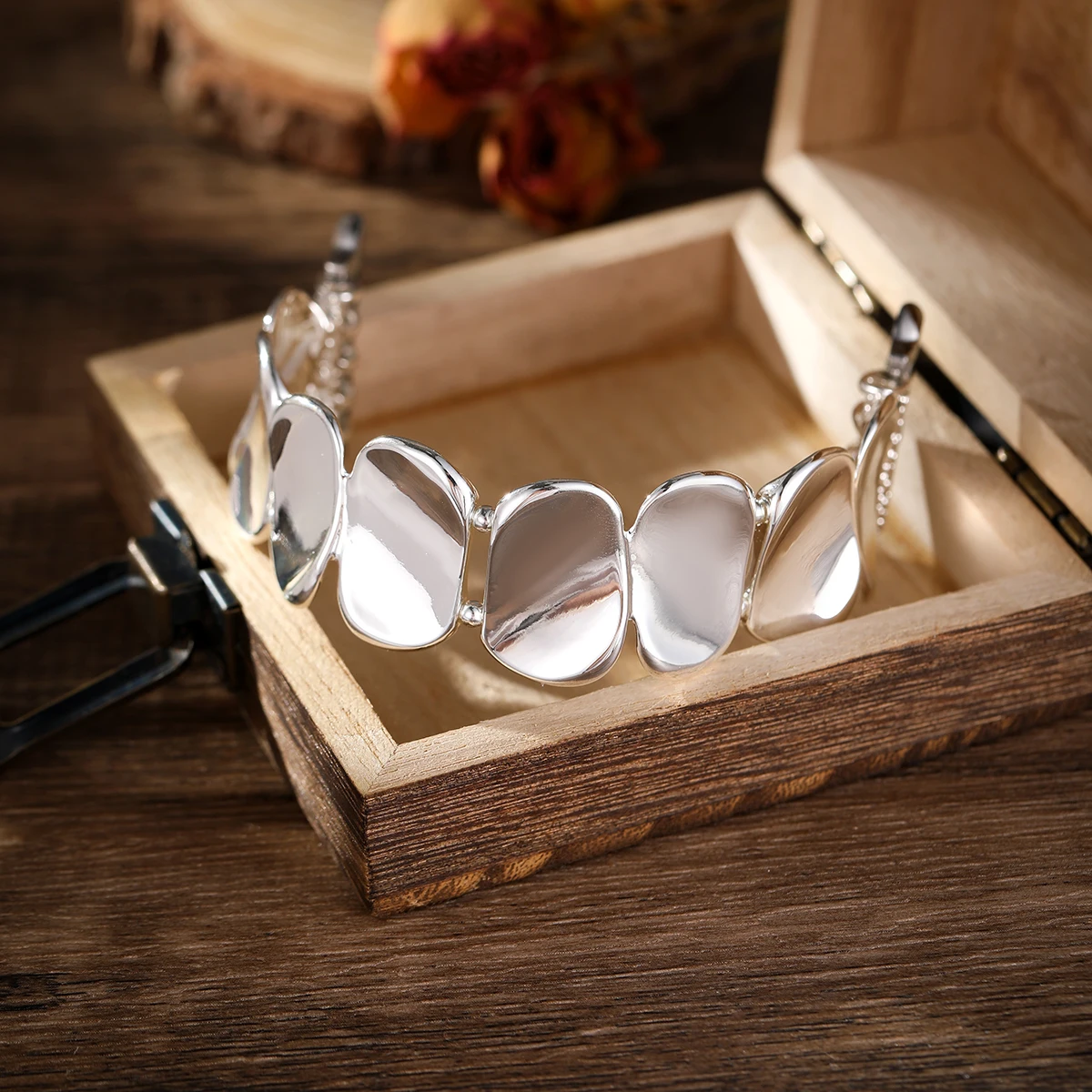 Correa de Metal para Apple Watch, pulsera Simple de lentejuelas, cadena para Iwatch98765SE Ultra40 41 44 45mm, muñeca de superficie elástica para mujer