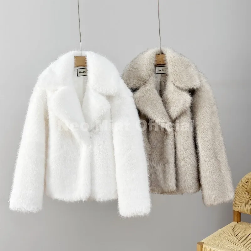 Neo النعناع شيك الشارع الساخن الفتيات 2025 الشتاء النقي الأبيض فو الفراء سترة المرأة غامض التلبيب طوق الثعلب معطف الفرو سميكة الدافئة ملابس خارجية
