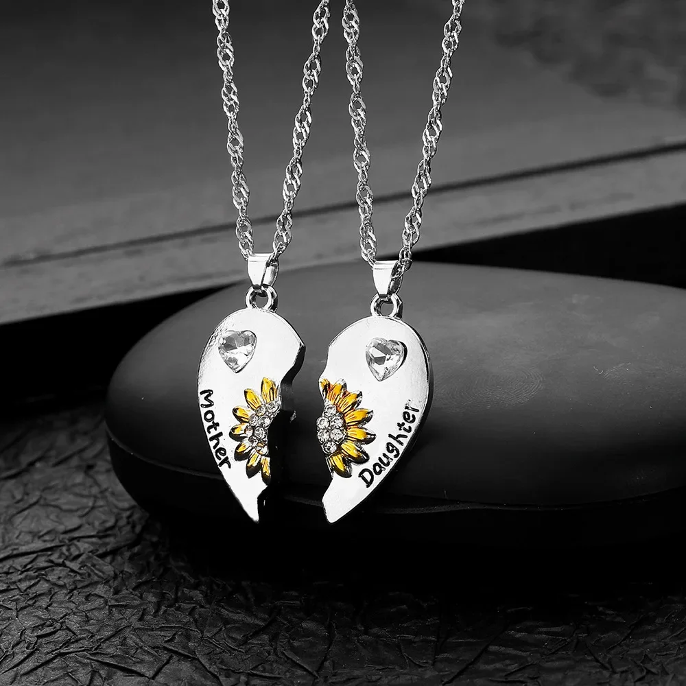 Trendy Mother Daughter Necklace for Women Girls Exquisite Sunflower Heart Shaped Pendant Clavicle Chain Mother's Day Gifts 2025 - view 2