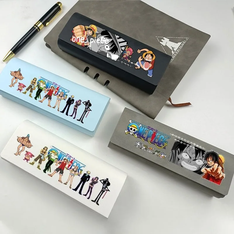 

One Piece cartoon Kawaii peripheral Luffy Chopper Ace simple sunglasses box creative cute pressure storage glasses box wholesale