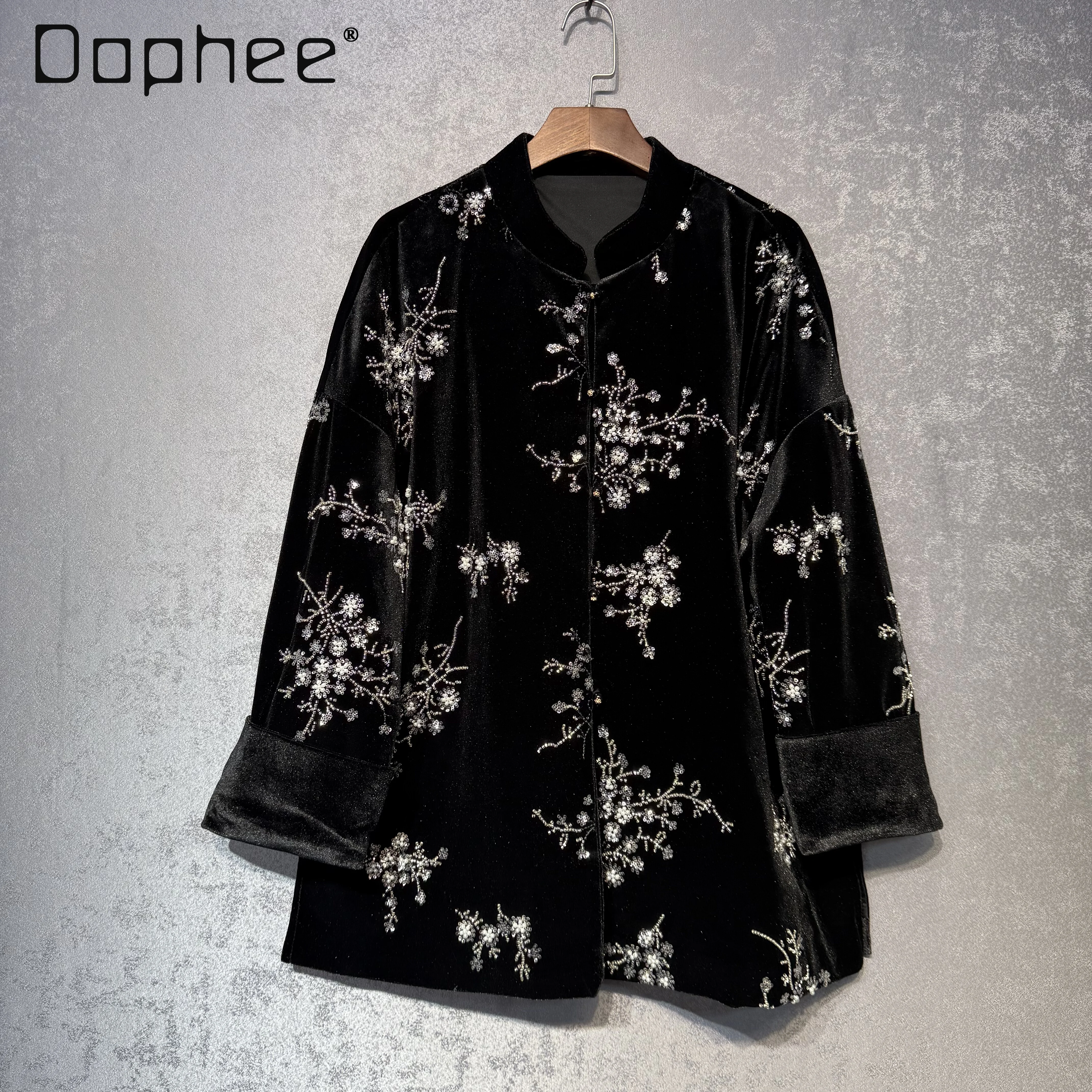 

2025 Autumn New Chinese Style Heavy Embroidery Velvet Sequin Jackets for Women High-end Elegant Socialite Loose Slimming Jacket