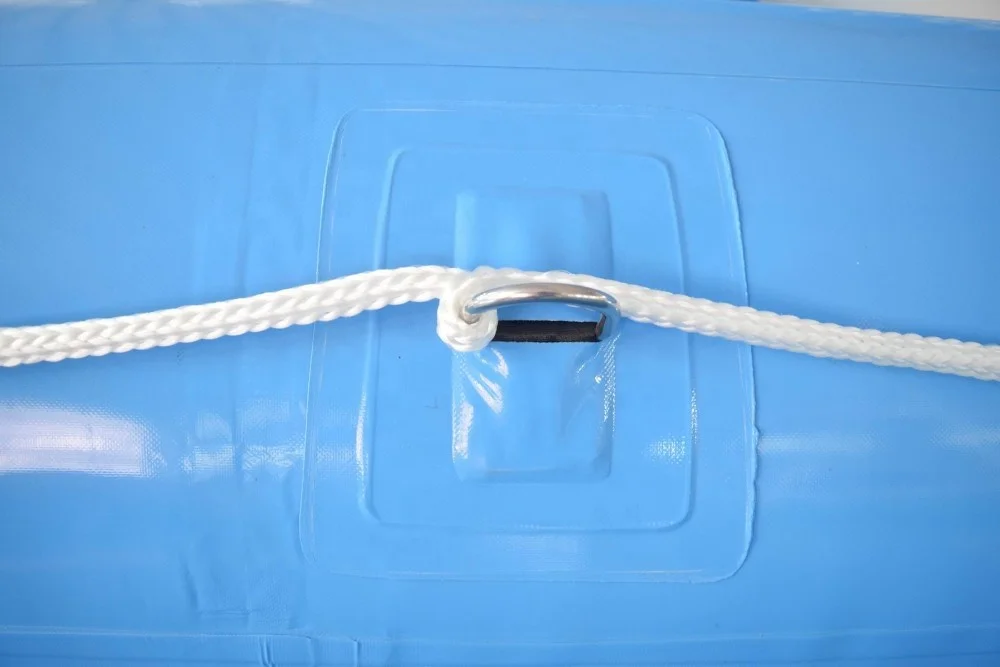 قوارب تجديف المياه البيضاء الأكثر شعبية للعبة المغامرة