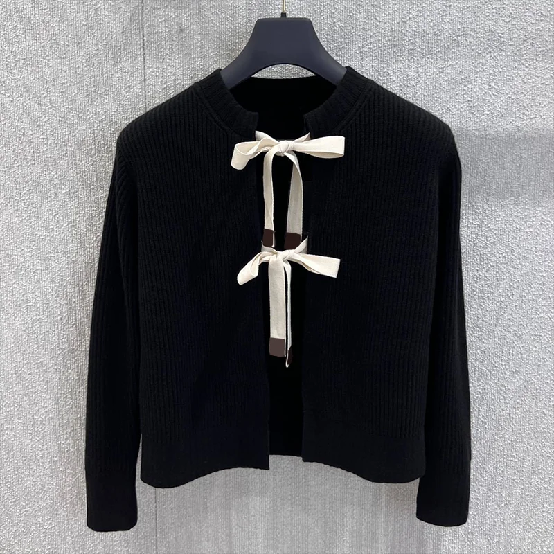 

Высококачественный женский кардиган с галстуком-бабочкой и свитер с круглым вырезом уникального дизайна. Изысканная одежда 25100416