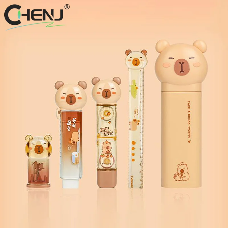 Set di assortimento di cancelleria per capibara da 5 pezzi, astuccio per matite, righello, gomma, nastro di correzione, set di temperamatite, regali per studenti