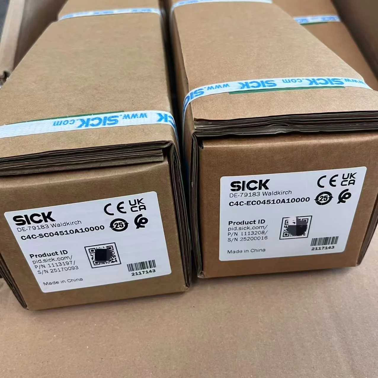 العلامة التجارية المريضة الأصلية C4C-SC04510A10000 C4C-EC04510A10000 رقم الجزء. 1113197 1113208 ستائر خفيفة للسلامة جديدة في المخزون