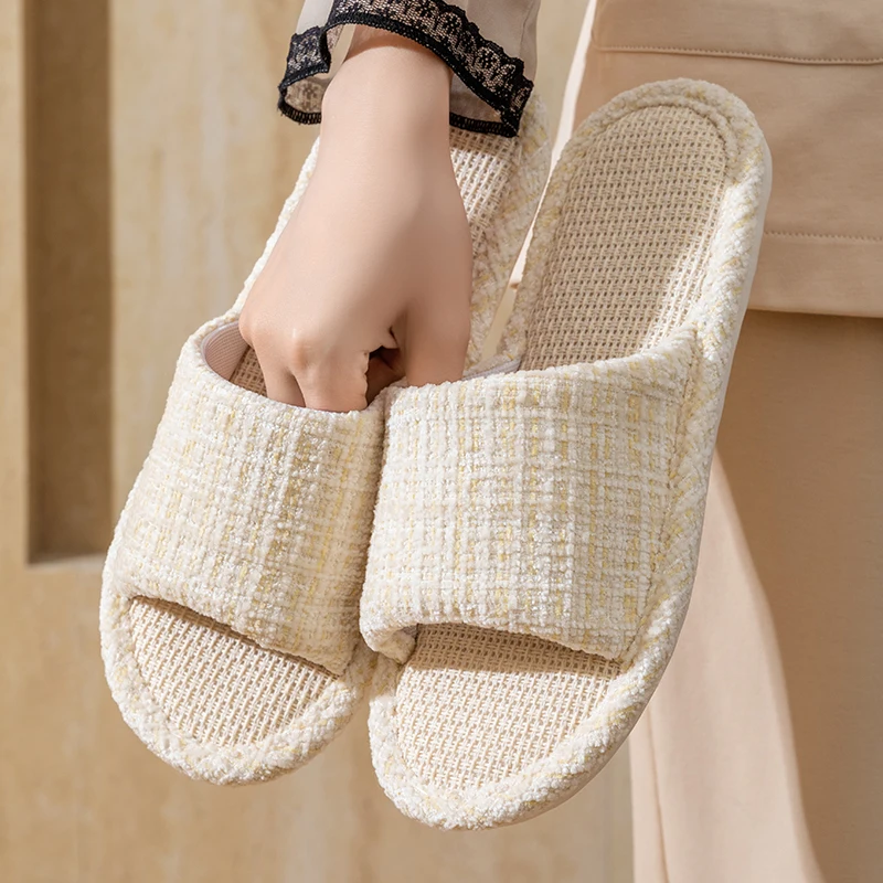 

Lines slippers for women in summer home, comfortable, refreshing, breathable, not easy to collapse, anti-slip, cool, smooth