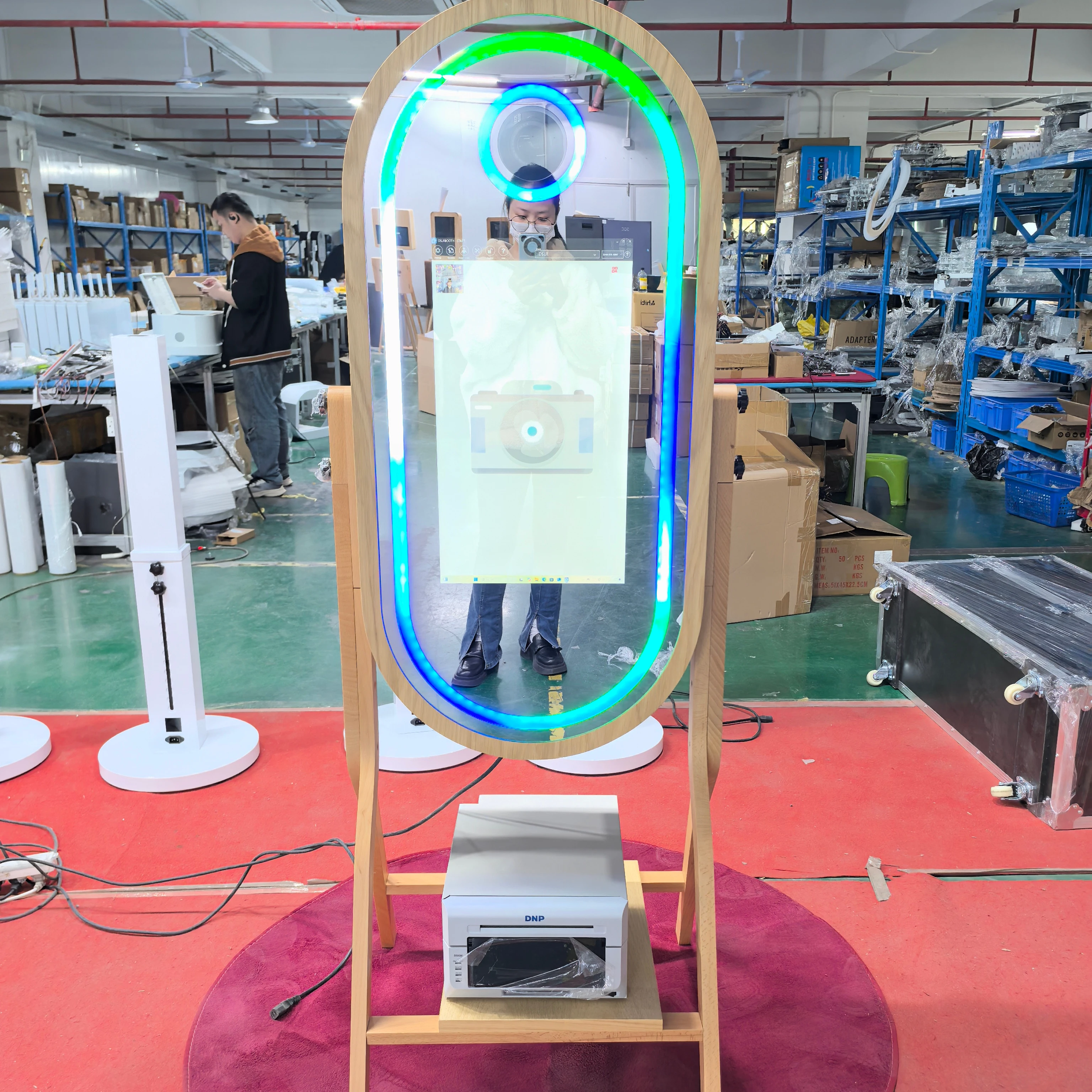 Classic Wooden Oval Magic Mirror Photo Booth With SLR/Camera Compatibility Self-Service Print Wi-Fi Enabled For Weddings Parties