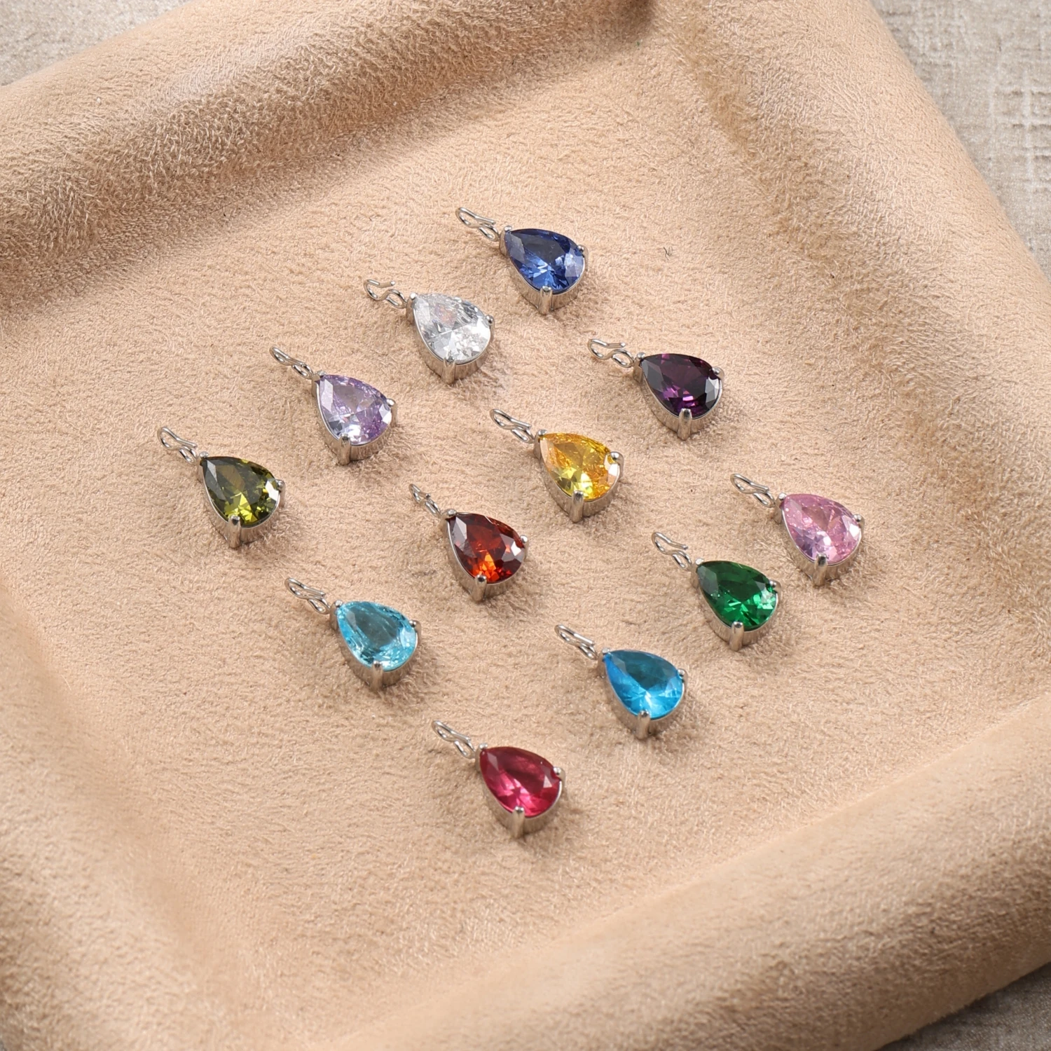 Hiraeva 6×8mm Tropfenförmige CZ Geburtsstein-Anhänger 14K Vergoldete Mehrfarbige Kristall-Anhänger für DIY Schmuckherstellung – Detail 9