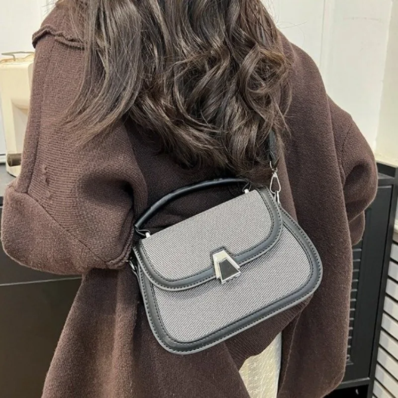 

Gorgeous Practical Diaper Bag One Shoulder Baby Care Office Event Mom Exquisite Charming Dainty Sleek Versatile Organized