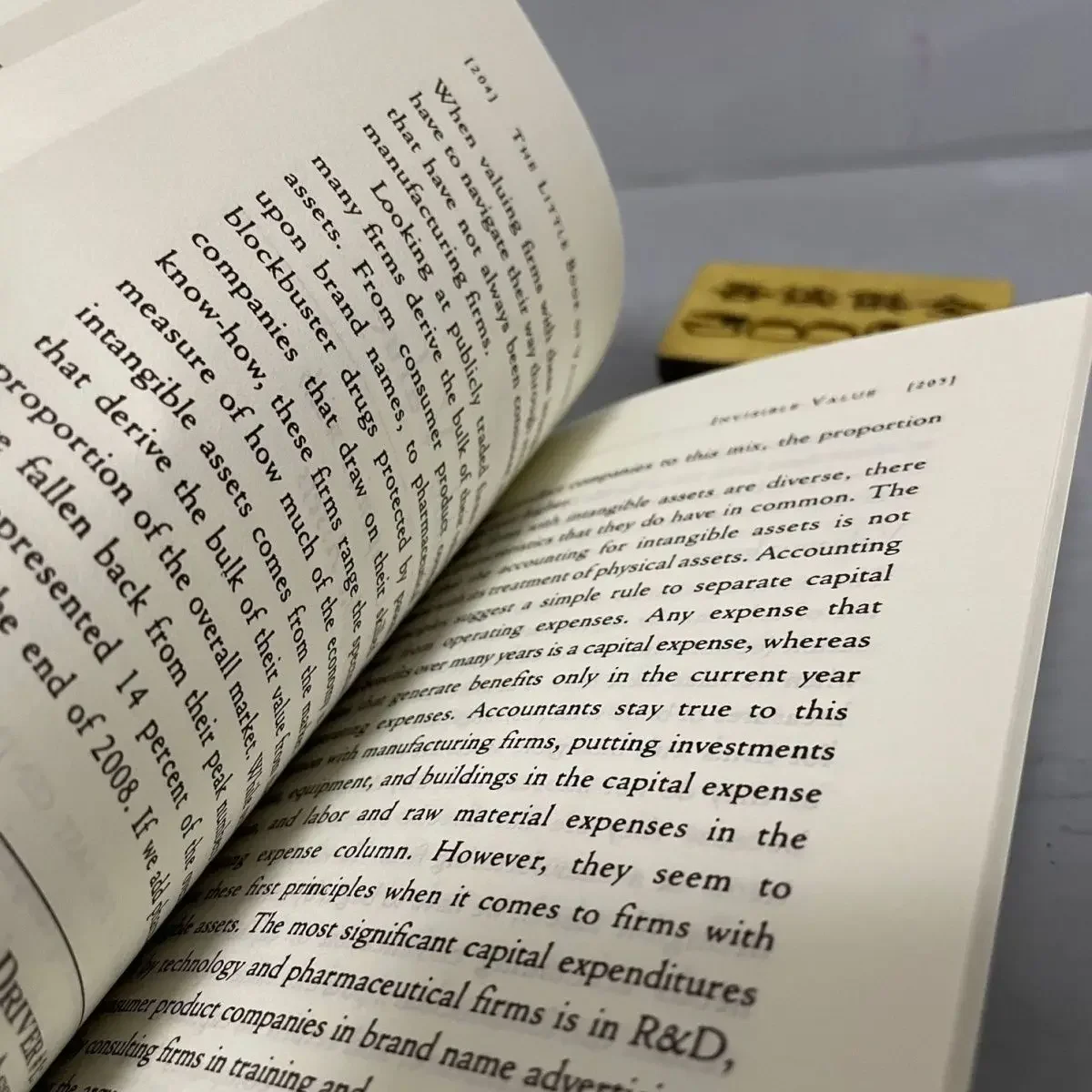 O Pequeno Livro de Avaliação: Como Valorizar uma Empresa, Aprenda a Valorizar e Investir, Aprendendo Facilmente, Lendo Livros, Aprendendo Facilmente