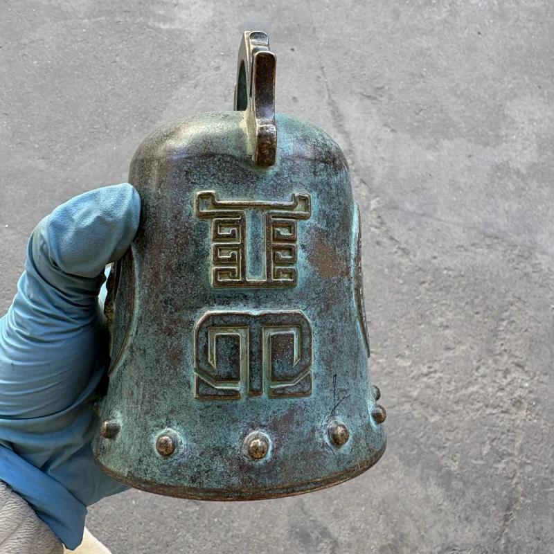 Brass , antique-style dragon-patterned bronze bell ornament, exquisite combination of tradition and creativity, pure
