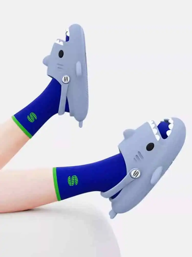 Summer  Outdoor Sandals Men's Thick-Sole Wear-Resistant Anti-Slip Beach Hole Punching Shoes Couples Unisex