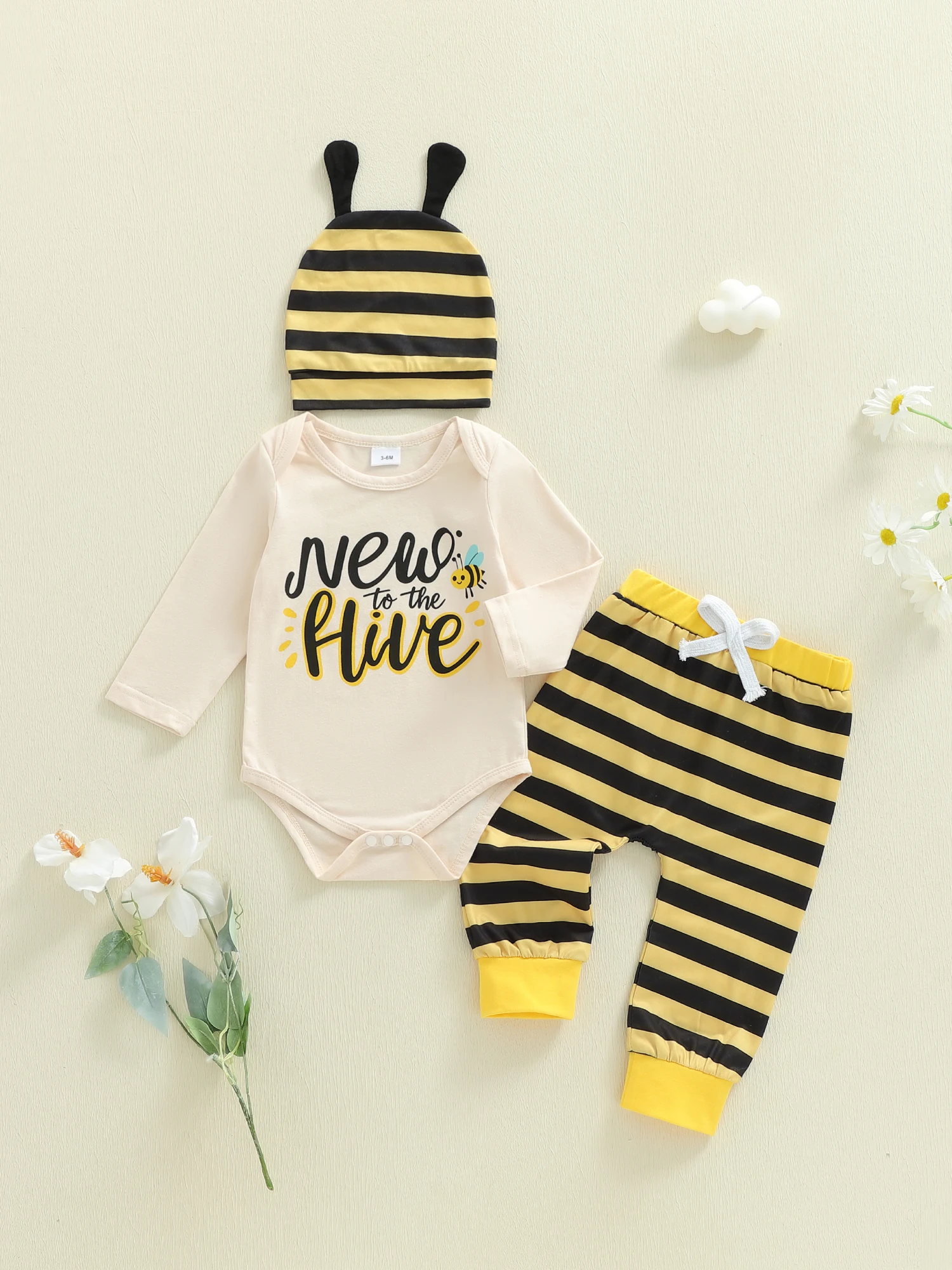 

Infant Unisex Bumblebee Costume with Striped Bottoms and Cute Antenna Cap - 3 Piece Set for Newborns
