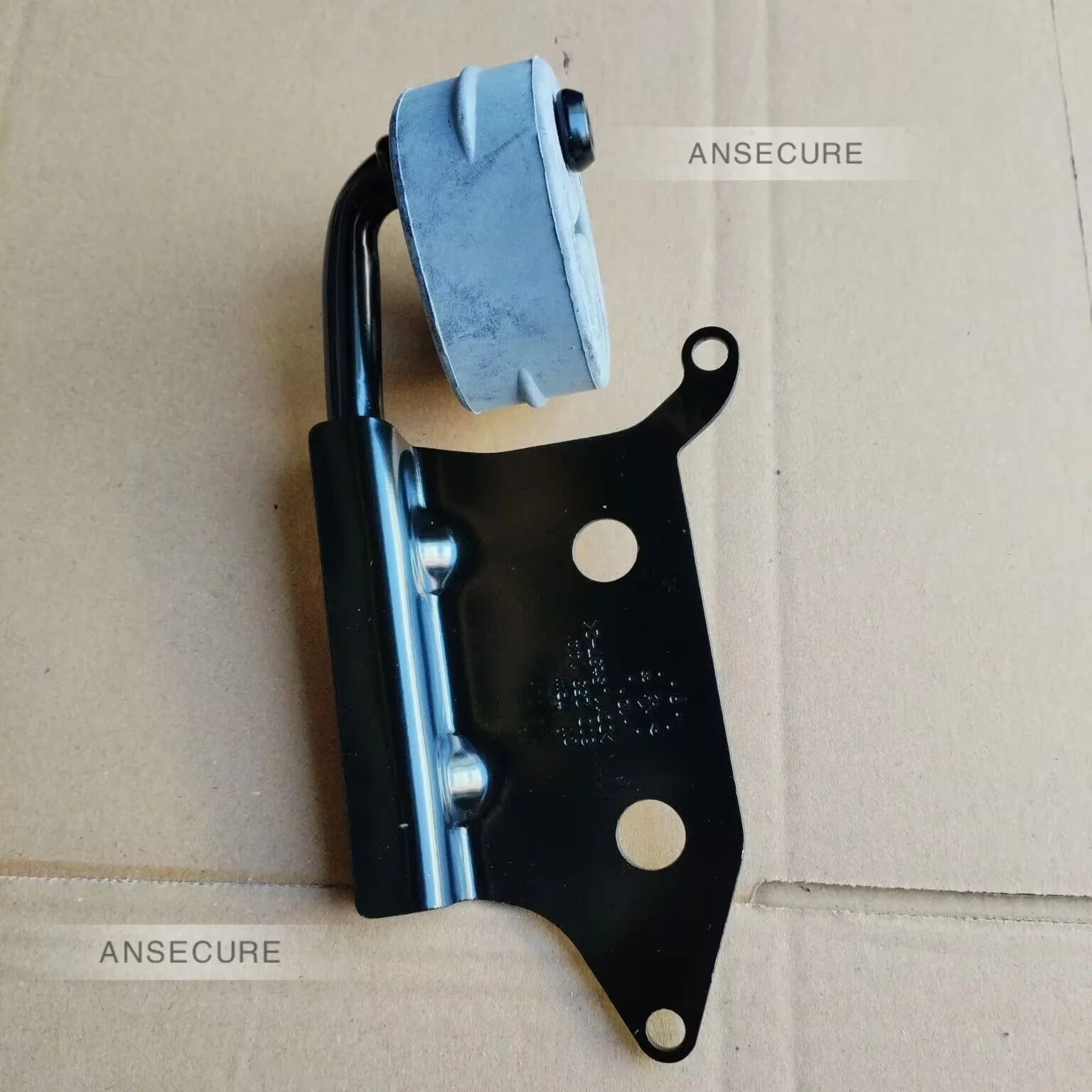 Centre Exhaust Pipe Mount Support Bracket For Audi Q5 FY 2018-2024    80A253144E