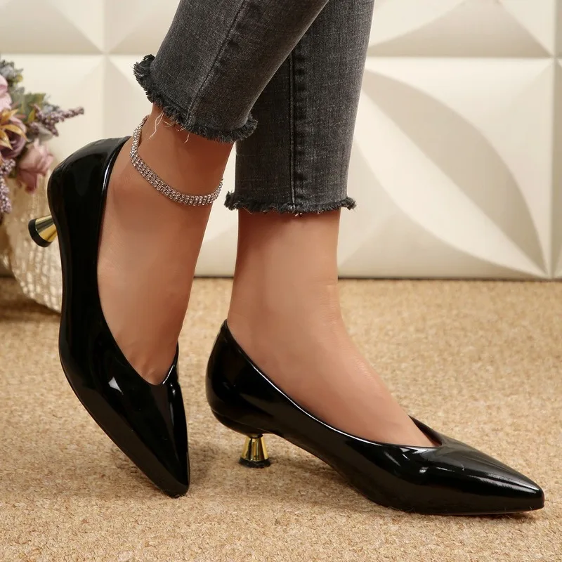 جلد ناعم خنجر حذا فردي للسيدات موضة أشار تو الفم الضحلة الانزلاق على عدم الانزلاق مقاومة للاهتراء أحذية منخفضة