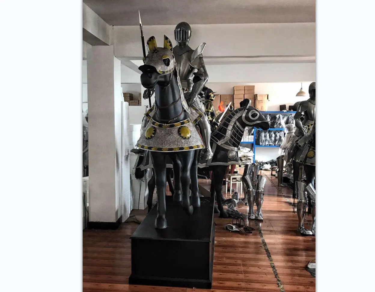 Medieval Full Body Armor White Powder Coated Warrior Costume Armor in Iron Metal Antique Medieval Armor for Sale