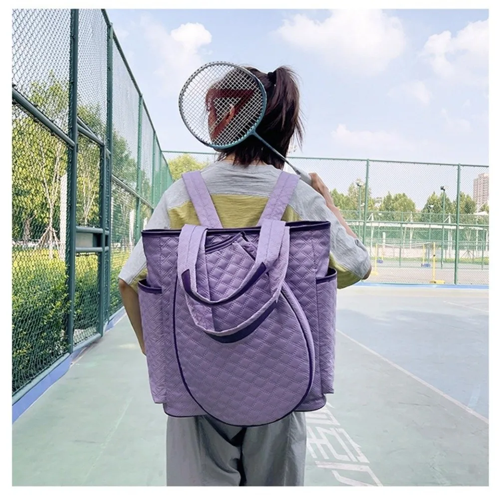 

Stylish Lightweight Tennis Tote Bag Extra-Large Waterproof Tennis Bag Versatile Quilted Pickleball Racquet Bags for Women Men