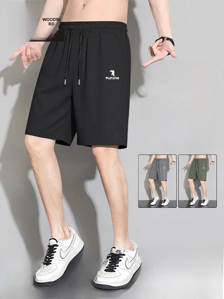 Bermuda Masculina de Seda Gelada Casual de Secagem Rápida, Comprimento Cinco Quartos, Caimento Solto, Novo Estilo de Verão, Marca TUCANO, Fibra de Poliéster, Para Jovens, Uso Diário