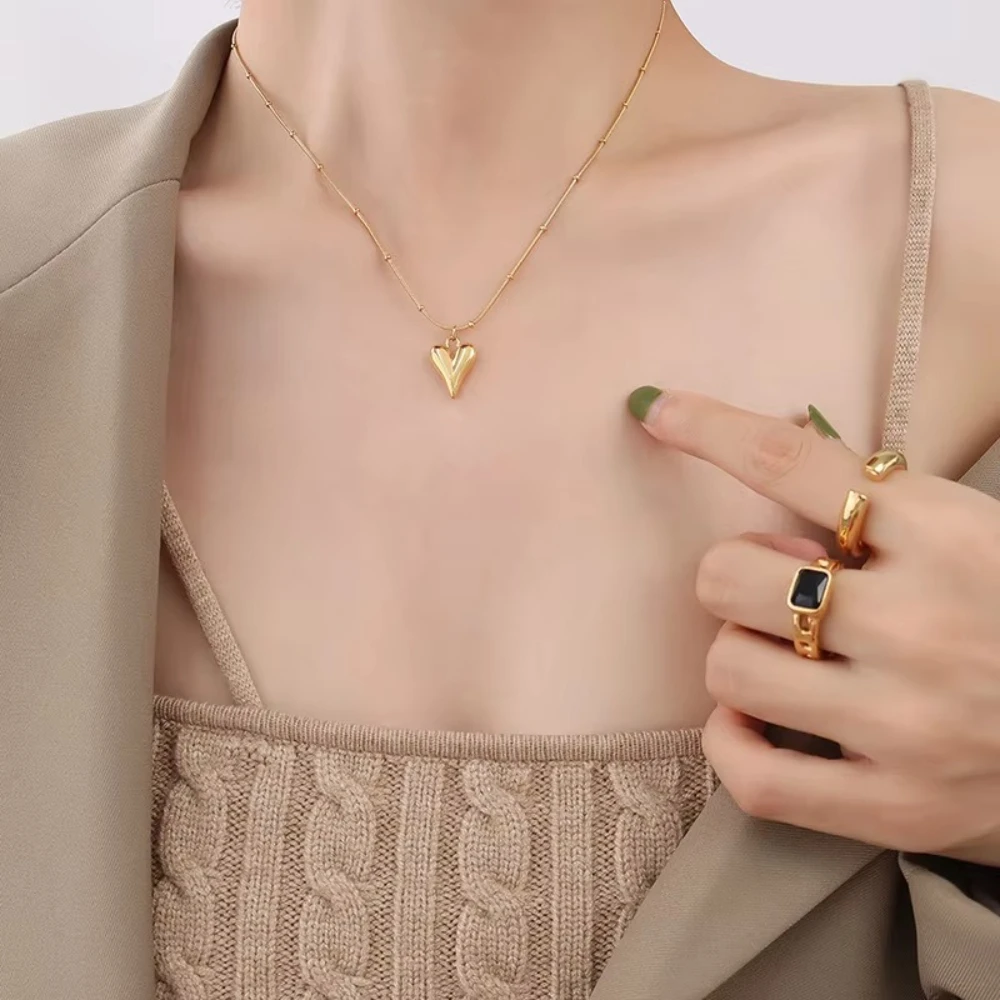

18K Gold Plated Vintage Heart Pendant Round Snake Chain Trendy Necklace