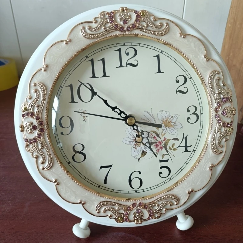 Desktop Clock Small Round Retro Clock Bedroom Living Room Silent Table Clocks Elegant Aesthetic Design Desk Clocks Decorative