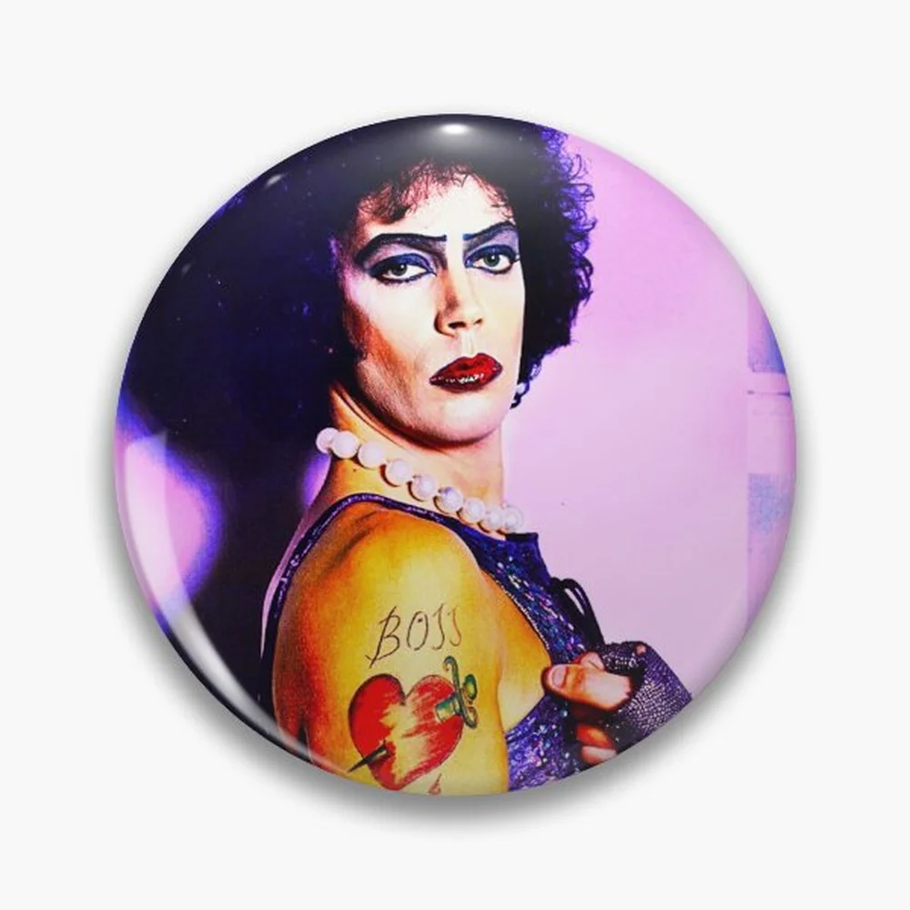 Pin holográfico de Tim Curry de The Rocky Horror Picture Show, broche laminado con forma de estrella y corazón, accesorio de moda