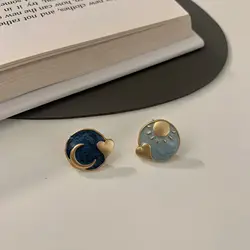 Pendiente esmaltado con forma de sol, Luna y estrella, pendientes redondos geométricos con declaración espacial de galaxia a la moda para mujer y niña, joyería femenina moderna