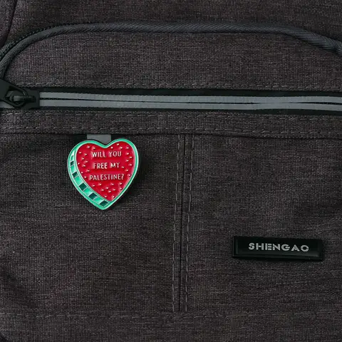 Härlig Emalj Vattenmelon Brosch Geometrisk Frukt Metall Hjärta Nål Män Kvinnor Söt Ryggsäck Vardagsliv Smycken Accessoarer Gåvor 10 best sales vattenmelonbrosch - №5